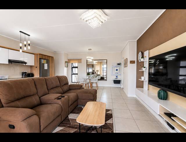 2 BEDROOM APARTMENT TO LET IN BALLITO CENTRAL